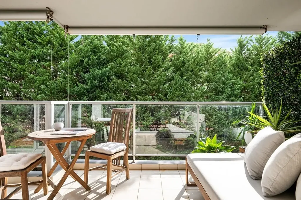Leafy Two-Bedroom Retreat Close to Narrabeen Beach