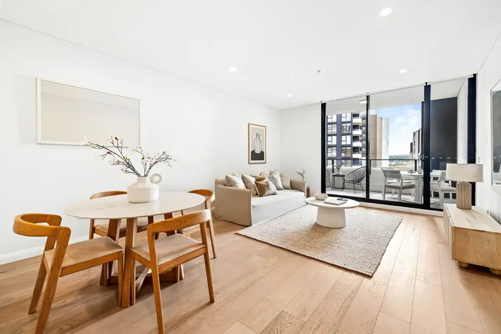 710/5 Maple Tree Road, Westmead, NSW 2145