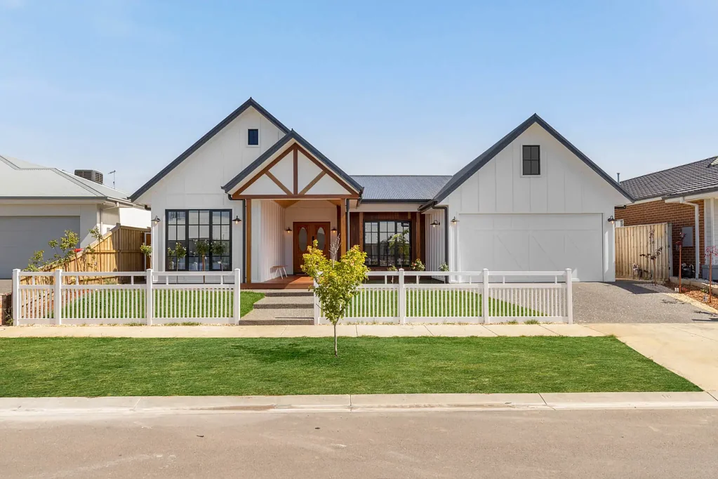 20 Cotton Circuit, Gisborne, VIC 3437