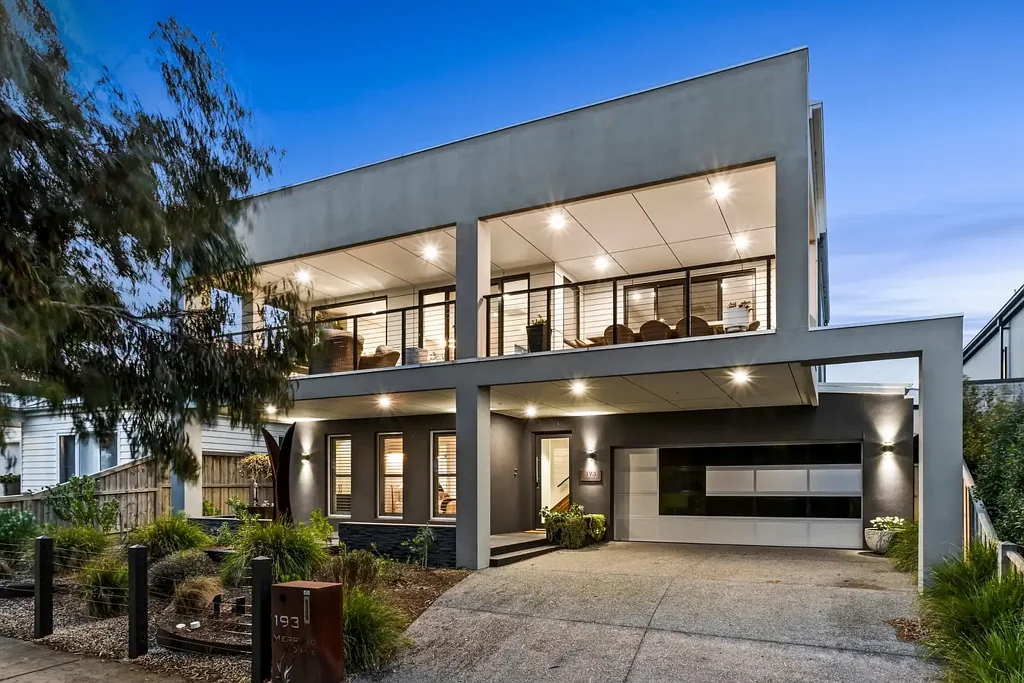 Torquay 4chambre Elevated Reserve-Side Living