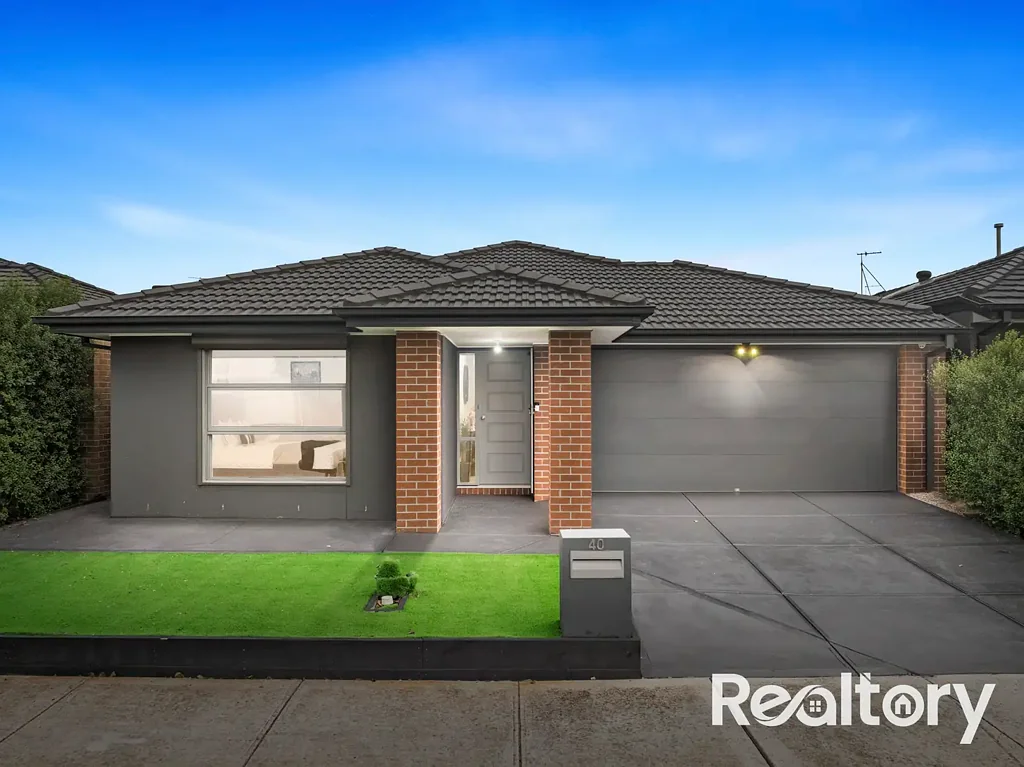 40 FREEHOLD STREET, Doreen, VIC 3754