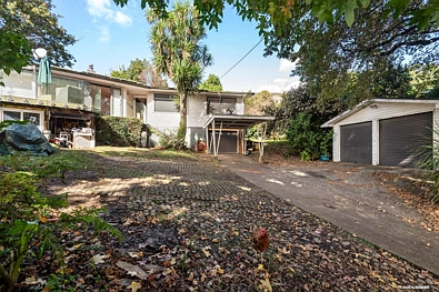 Mount Wellington 3બેડરૂમ 1,427sqm of Suburban-Zoned Potential