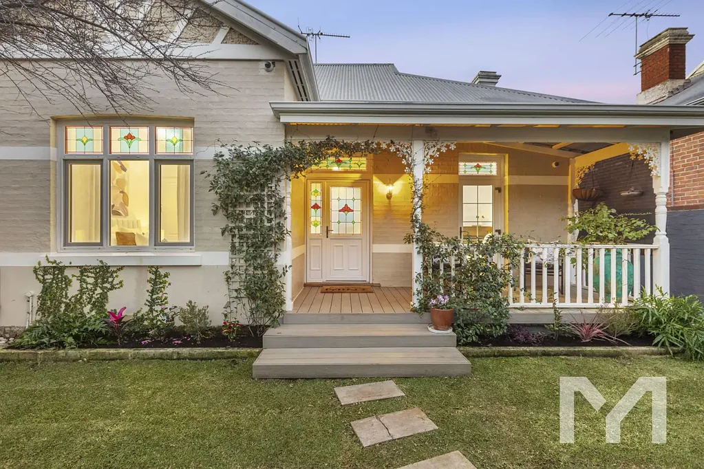 Subiaco 4कमरा You're Invited to... FULLY RENOVATED WITH TIMELESS CHARACTER