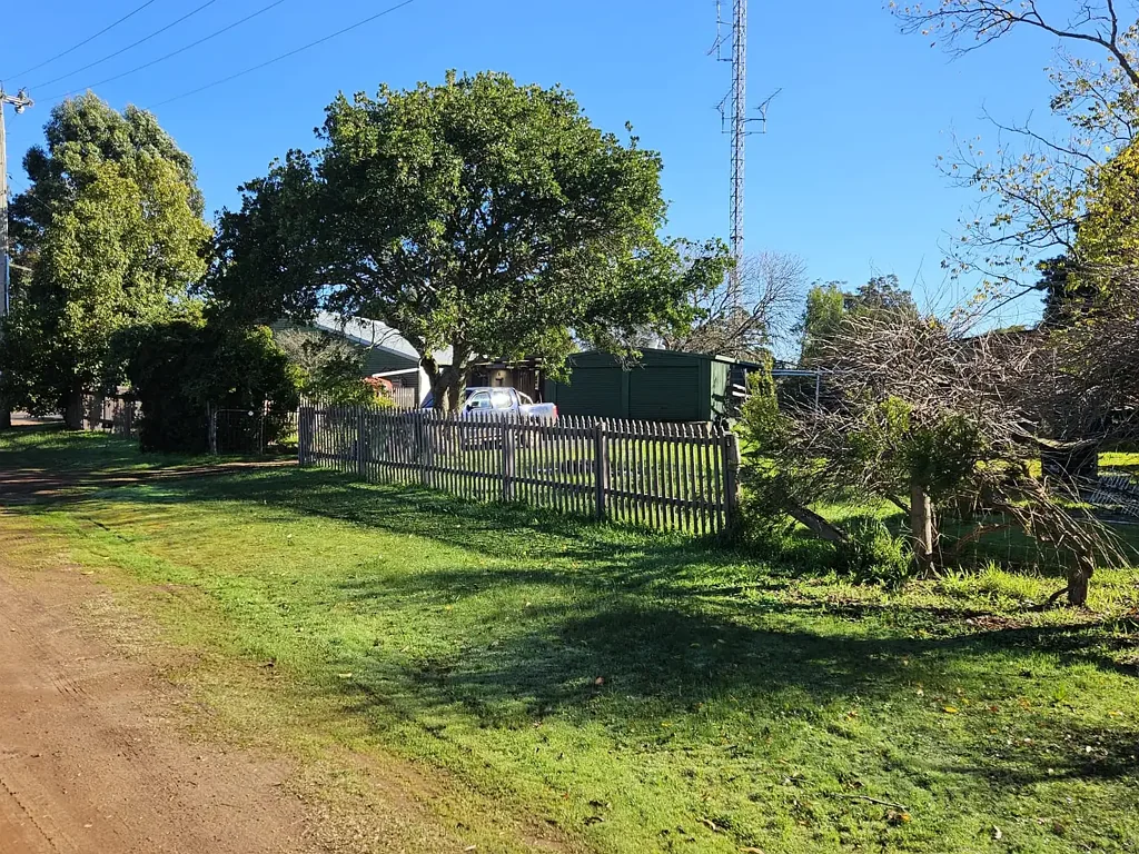Yornup 3Moenga Seeking a sea change, look no further. Rural property located between the towns of Bridgetown and Manjimup.