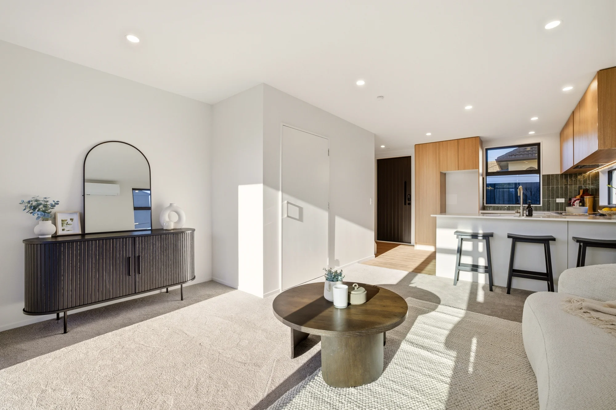 Woolston 2Zimmer Eight Brand-New Units - Smart Investment!