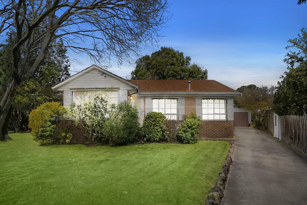 Ferntree Gully 3ਬੈੱਡਰੂਮ Generous Family Living on 1,012 Square Metres