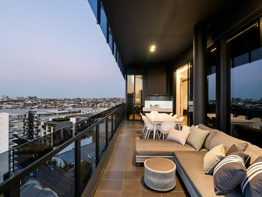 Newstead 4 Slaapkamer A Statement in the Sky - The Le Bain Penthouse