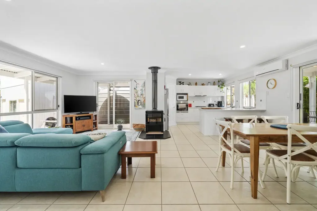 6 Canyon Parade, Springbrook, QLD 4213