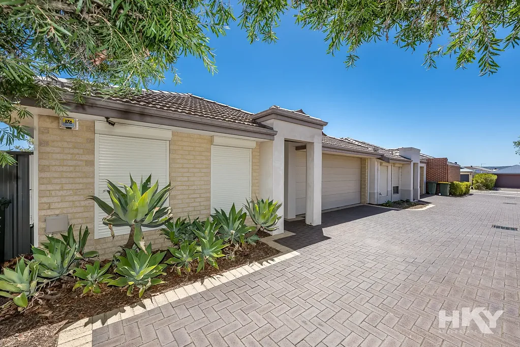 3/10 Dulegal Way, Aveley, WA 6069