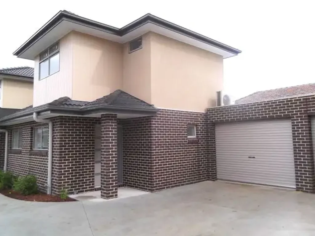 A Standout Contemporary Townhouse