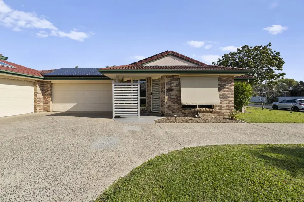 1/84 Honeymyrtle Drive, Banora Point, NSW 2486