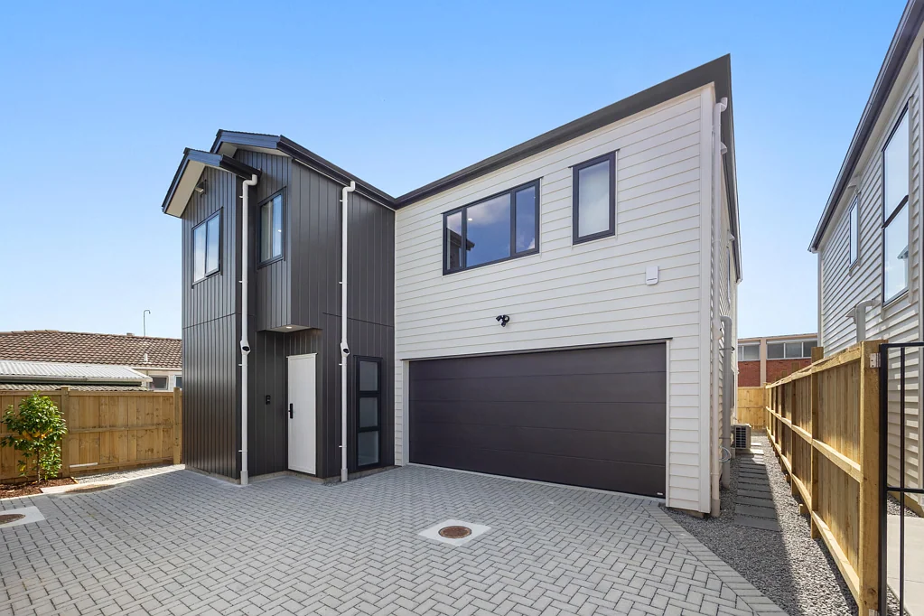 Bucklands Beach 5ห้องนอน Space for the Whole Family and More