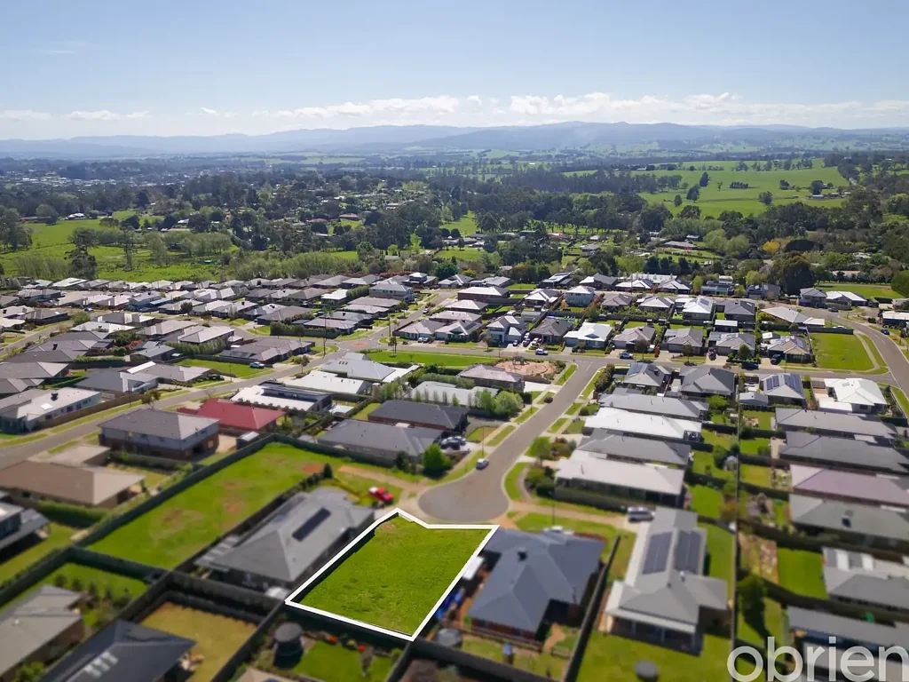 Drouin Build Your Dream Home with Views to Match