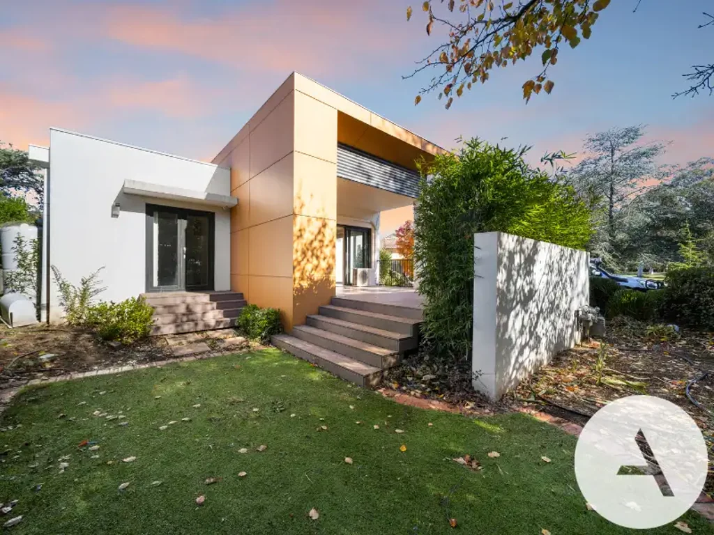 Narrabundah Gem – Spacious Home in a Sought-After Location
