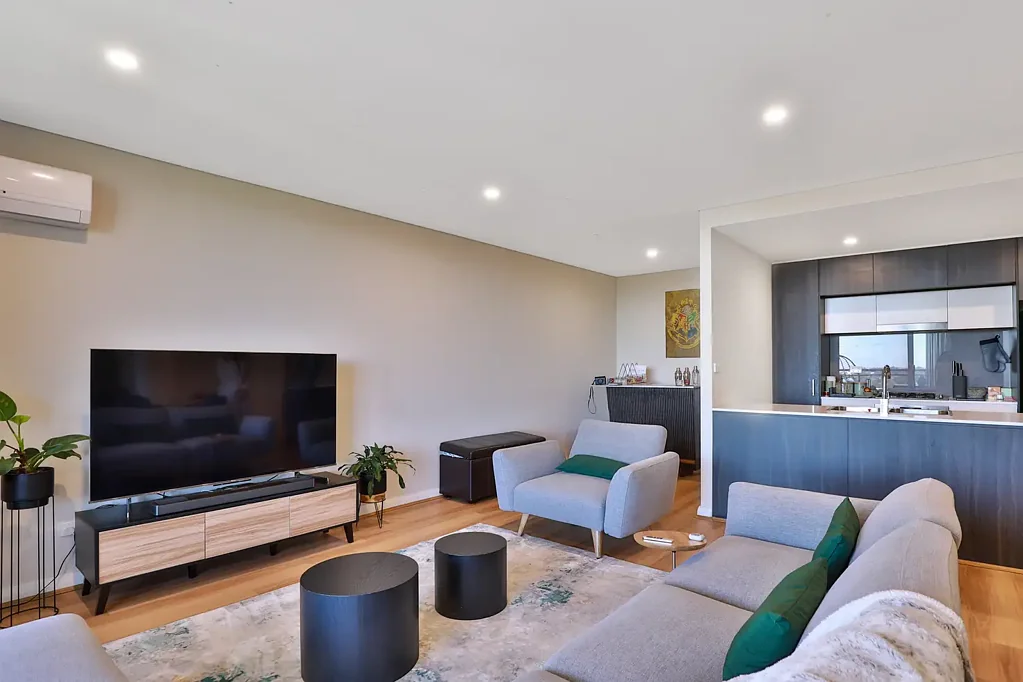 Fully Furnished Apartment In a Prime Location