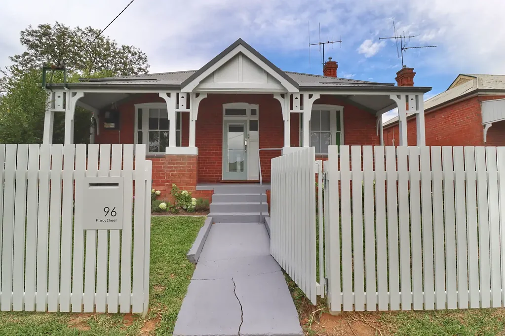 96 Fitzroy Street, Cowra, NSW 2794