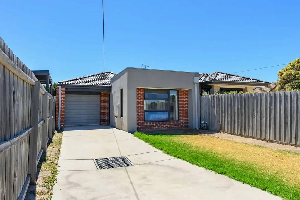 39 Pettitt Crescent, Norlane, VIC 3214