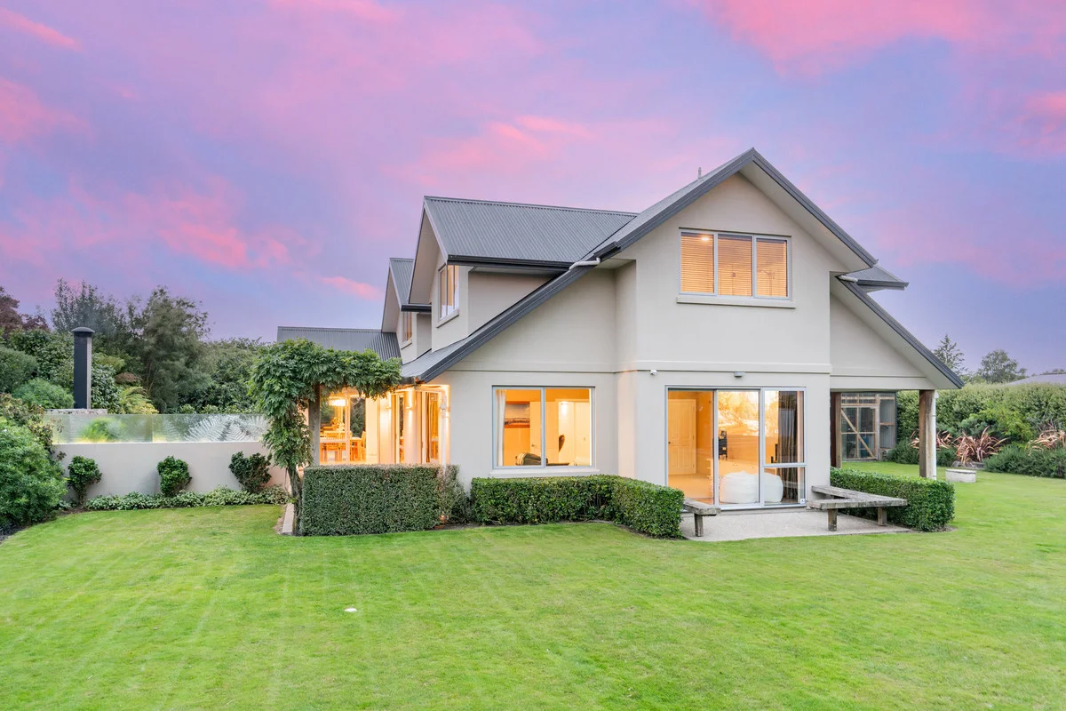 Outram 5Habitaciones Substantial home on stunning section