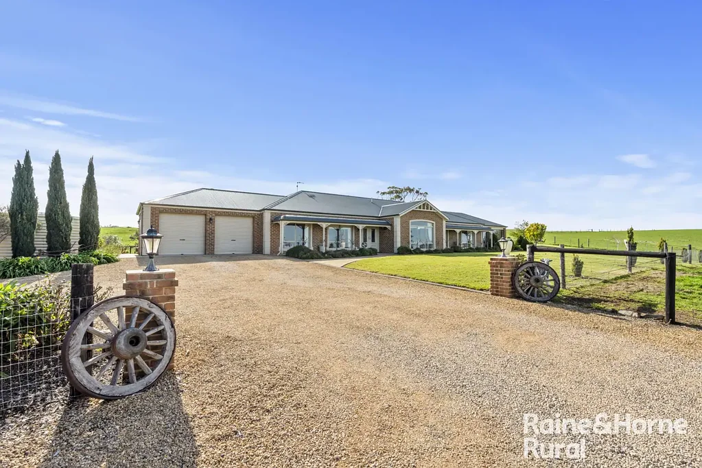 Strathalbyn 'Farfields'- 65 Acres