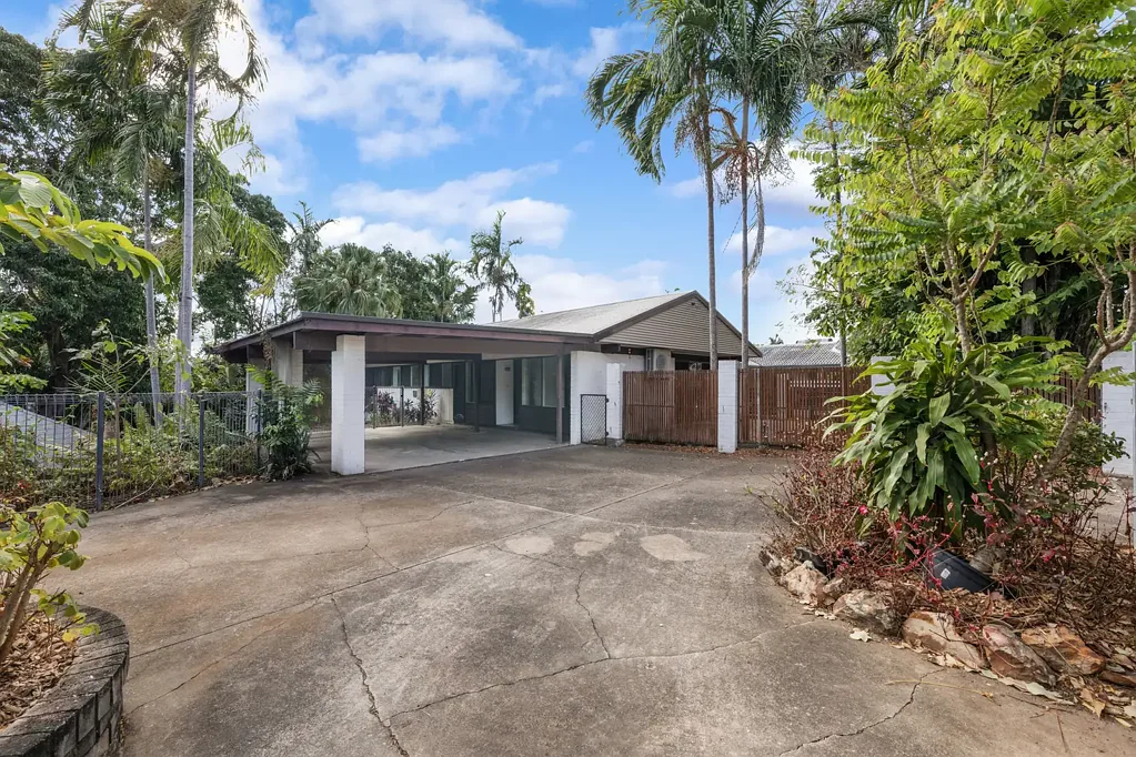 Alawa 4房  DELIGHTFUL HOME IN DESIRABLE LOCATION!