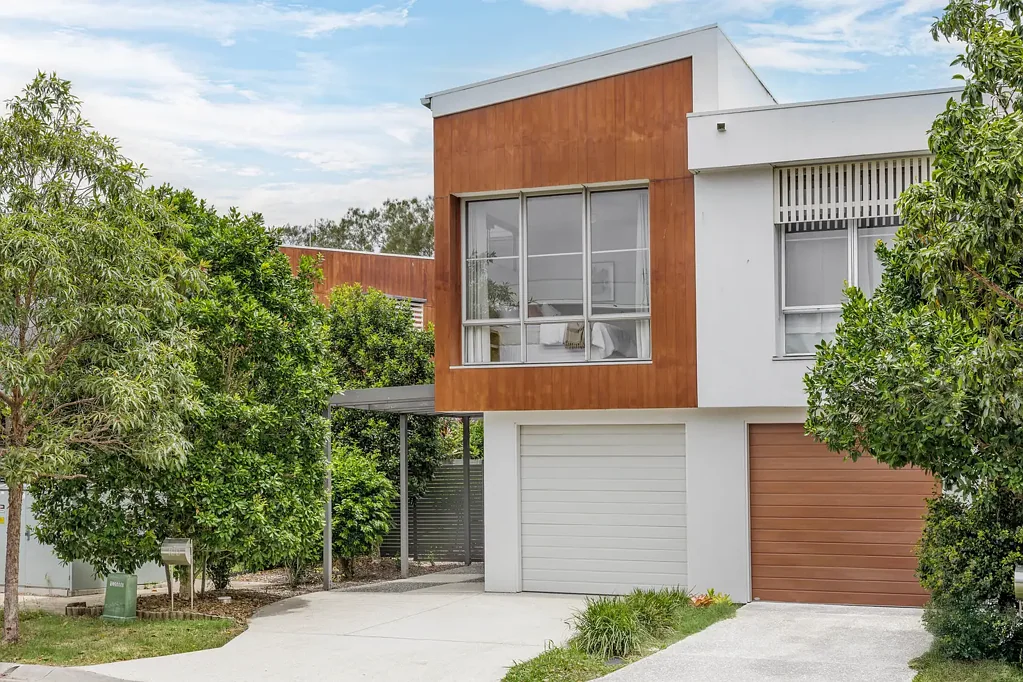 100 Florabella Drive, Robina, QLD 4226
