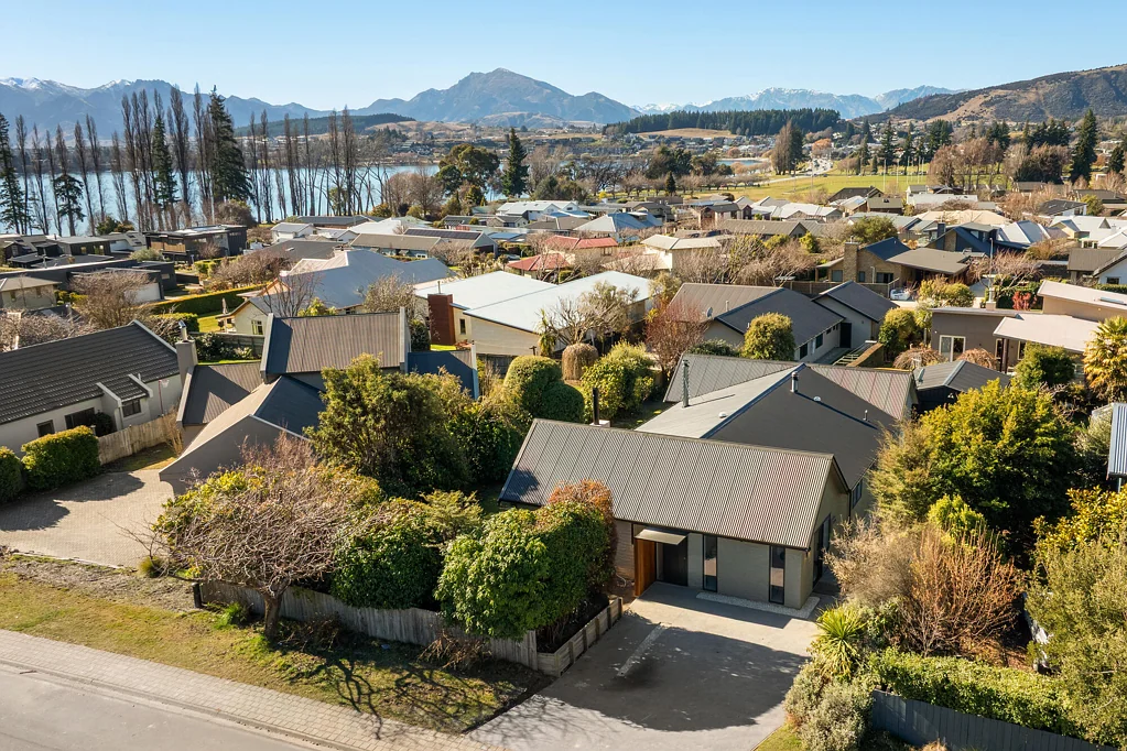 86 Meadowstone Drive, Wanaka, Otago, 4 Bedrooms, 3 Bathrooms, House