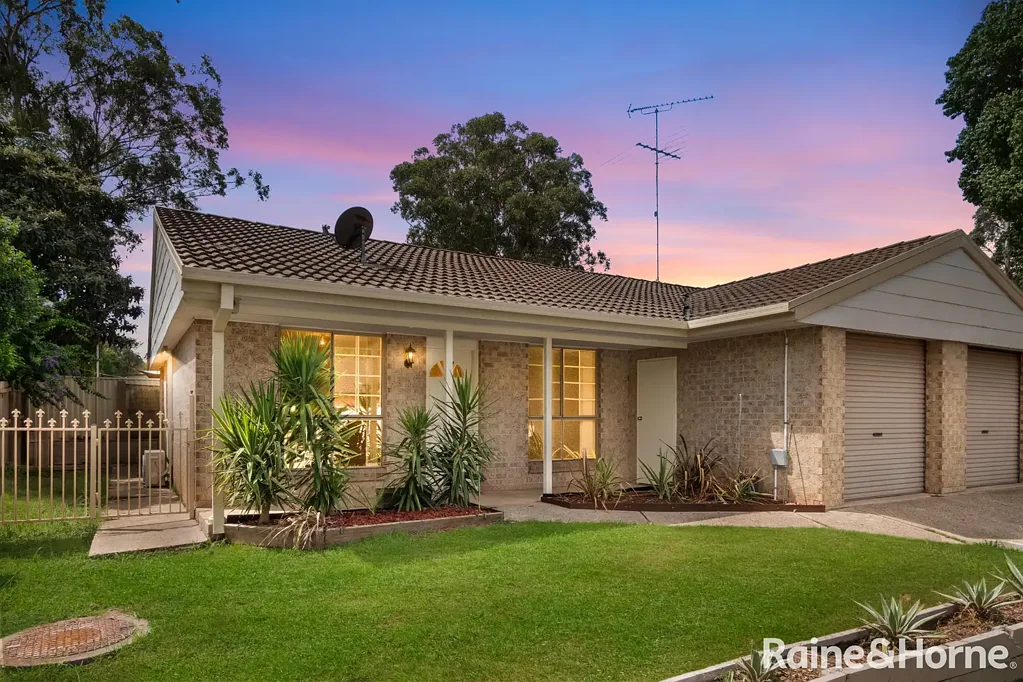 South Windsor 3Moenga Fantastic Duplex