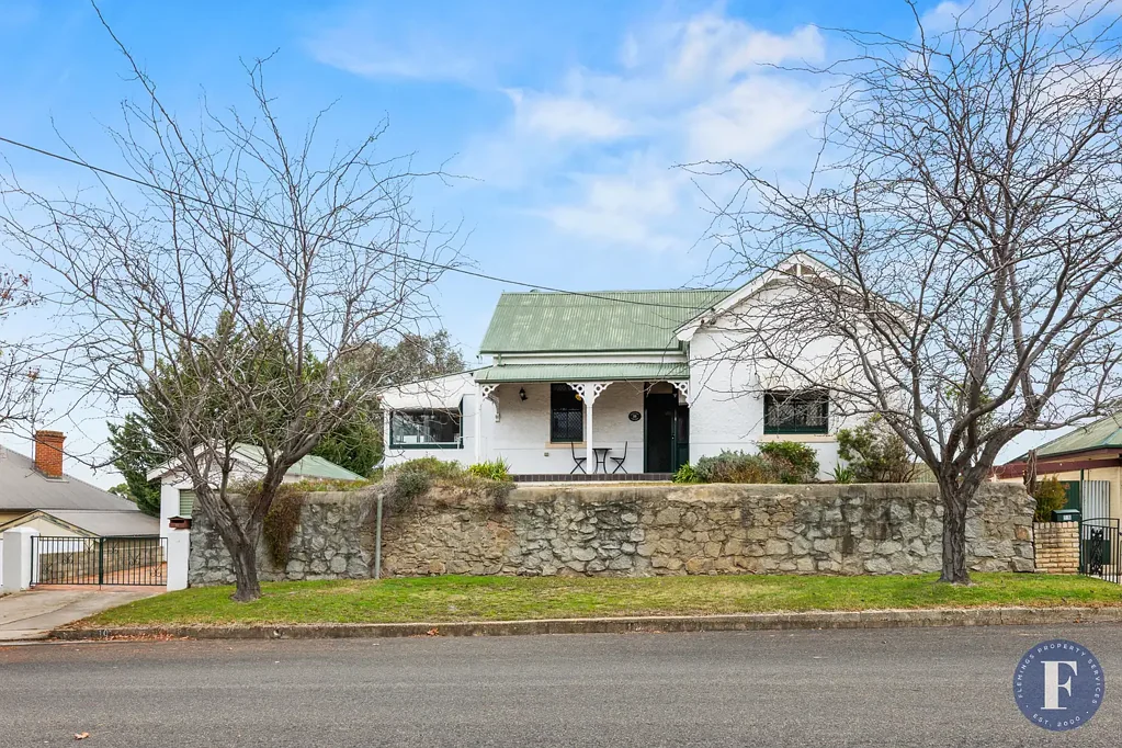 Cowra 3 Bedroom Touched by Tradition