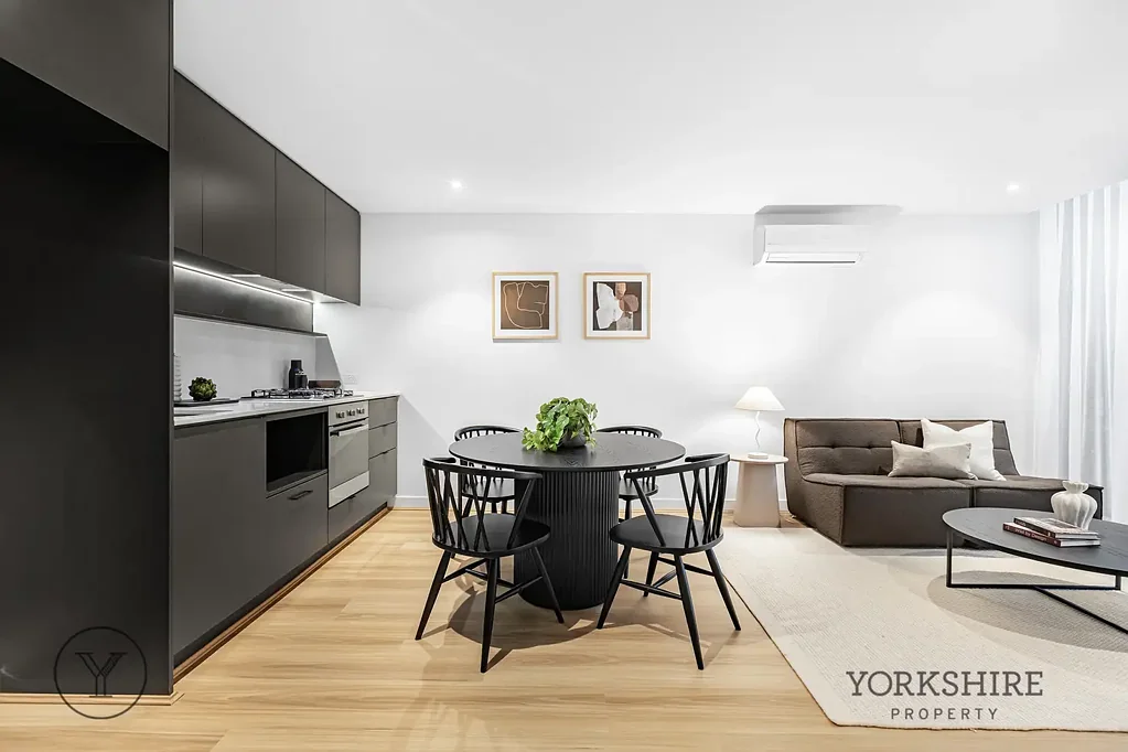 Collingwood 2침실 Care Free Convenient Living