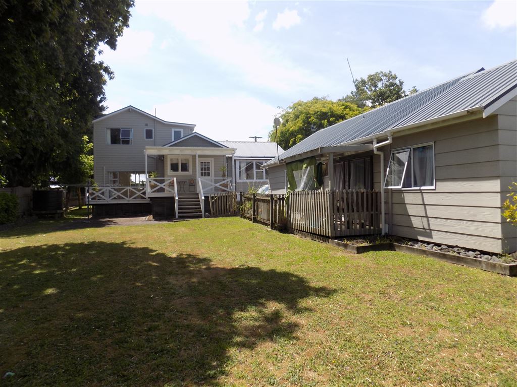 60 Te Atatu Road, Te Atatu South, Auckland - Waitakere, 5 rūma, 3 rūma horoi