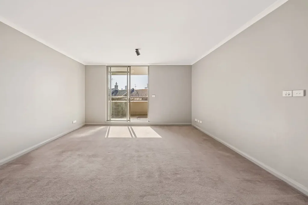 North-Facing apartment with city views