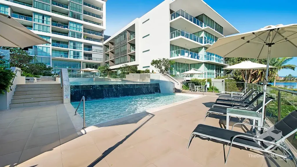 Spacious Broadbeach Apartment  Resort Living in a Prime Location