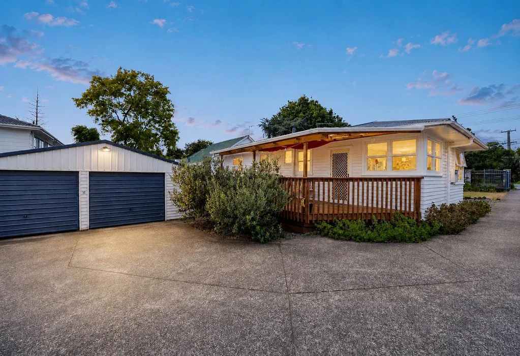 New Lynn 3Zimmer Affordable Living on 809sqm Full section