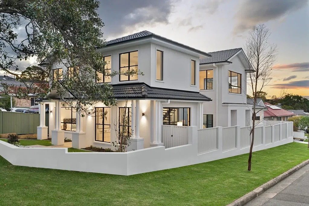18 Woodlands Ave, Lugarno, NSW 2210