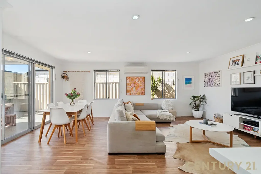 Carlisle 3房  MODERN, LOW MAINTENANCE DREAM IN THE HEART OF CARLISLE!!
