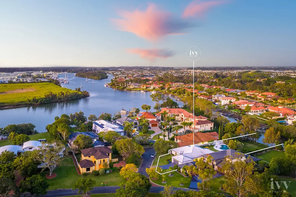 Helensvale 4 Bedroom Prestige, Privacy & Lifestyle by the River
