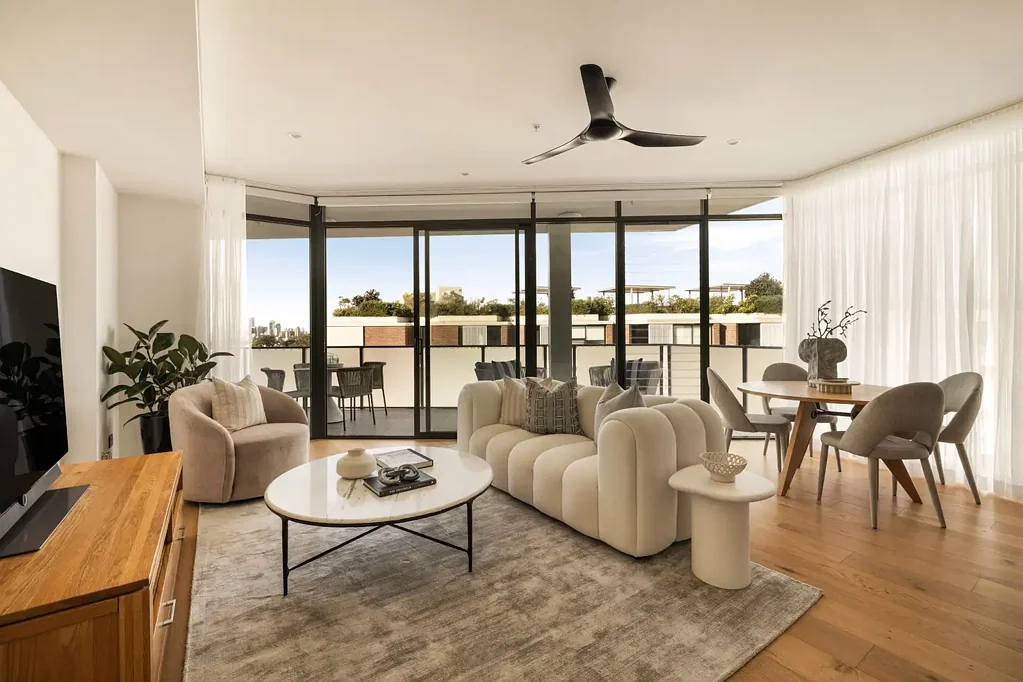 Petersham 2房 高楼层采光佳 俯瞰CBD 100平空间 停车位 储物 休闲娱乐区 Ultra-Modern Lifestyle Retreat Framed by Impressive City Vistas