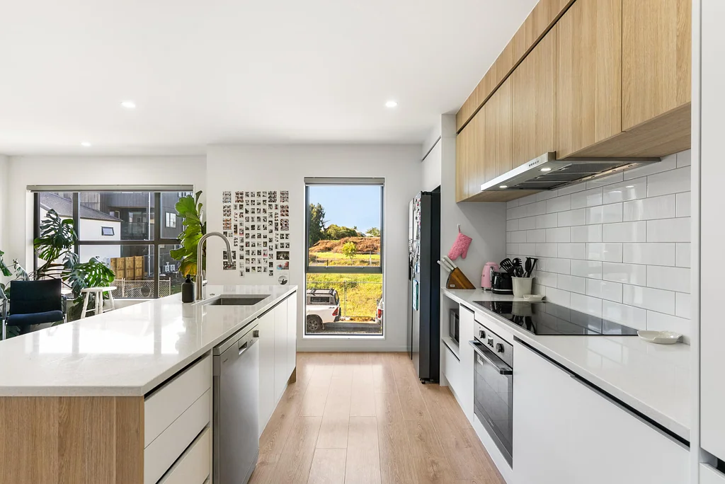 Hobsonville 4બેડરૂમ Must Be Sold! | Fantastic Location