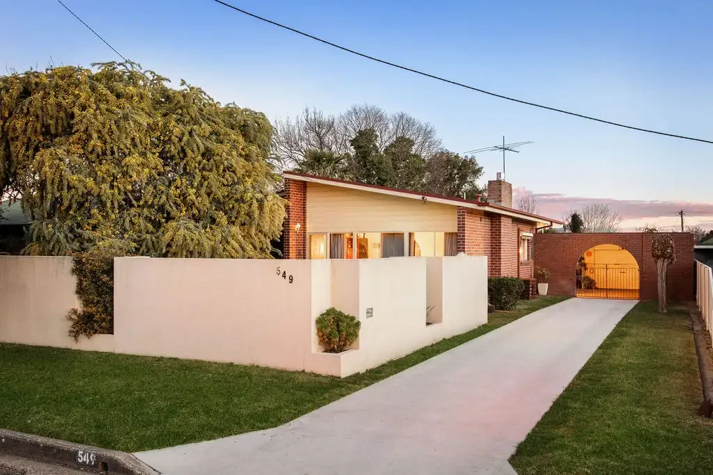 549 Kalimna Crescent, Lavington, NSW 2641
