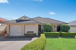6 White Circle, Mudgee