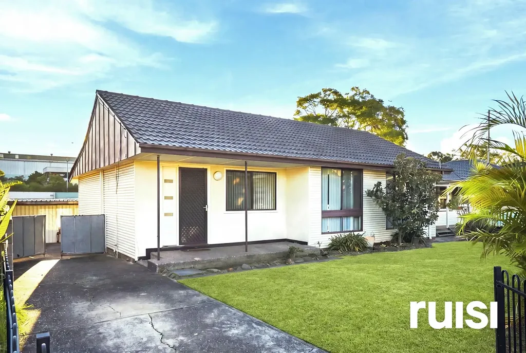 Woodpark 3ਬੈੱਡਰੂਮ Council Approved Duplex Site with Spacious Family Living & Poolside Appeal on 556sqm