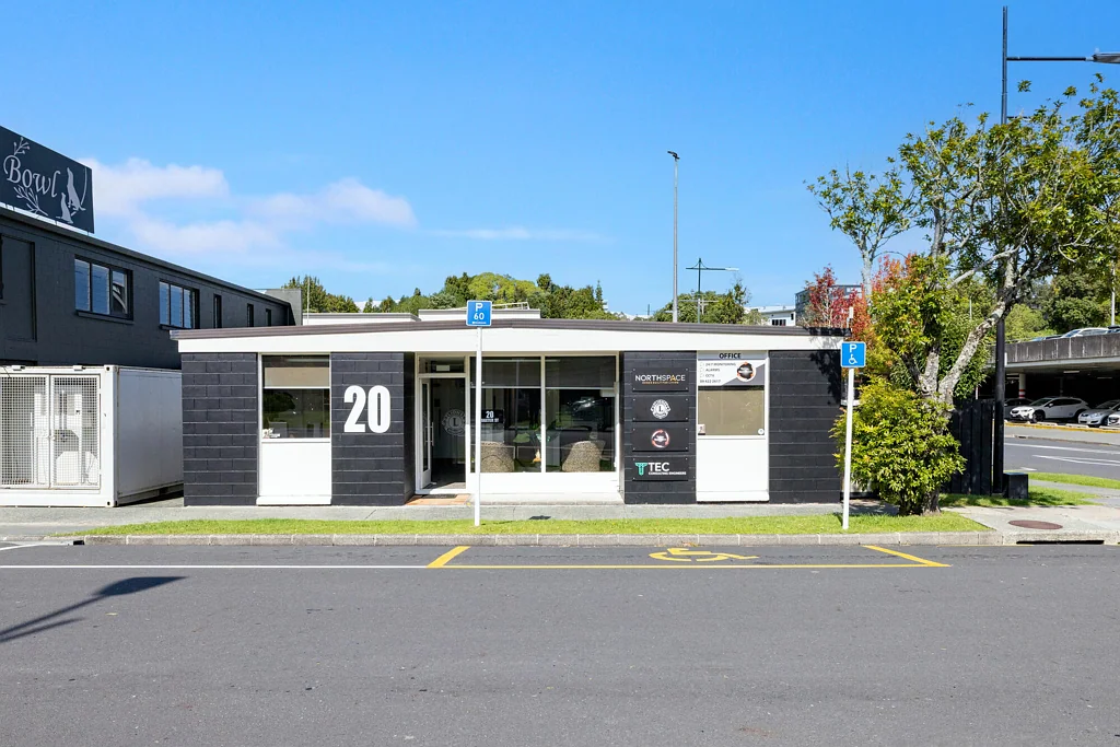 Warkworth Split-risk Investment with development upside