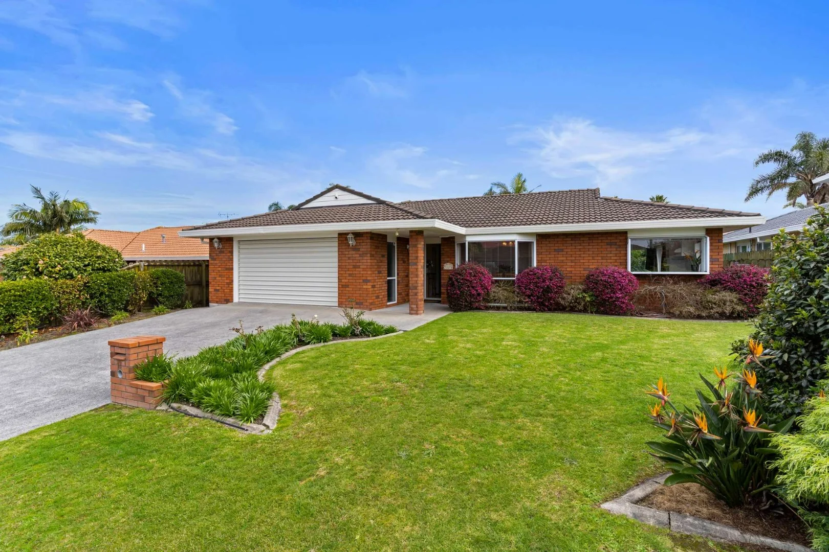 WELL PRESENTED IN POPULAR CONIFER GROVE