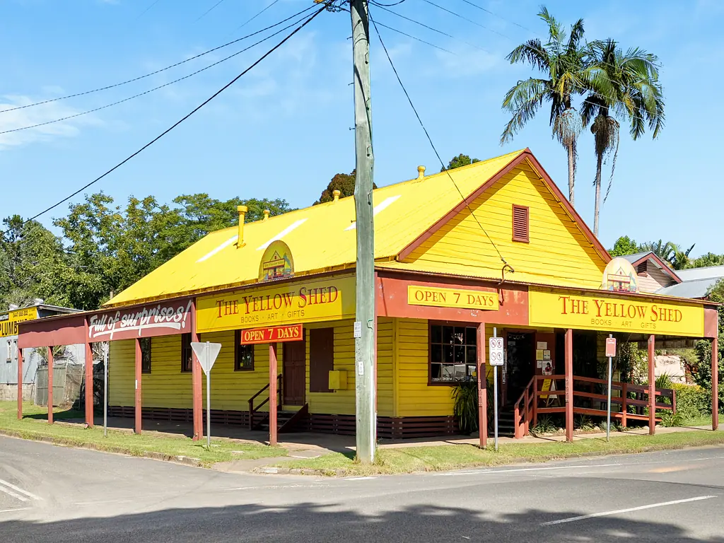 Bellingen 1部屋 The Yellow Shed, situated at the entrance to Bellingen township, is an icon on the Mid North Coast with endless possibilities!