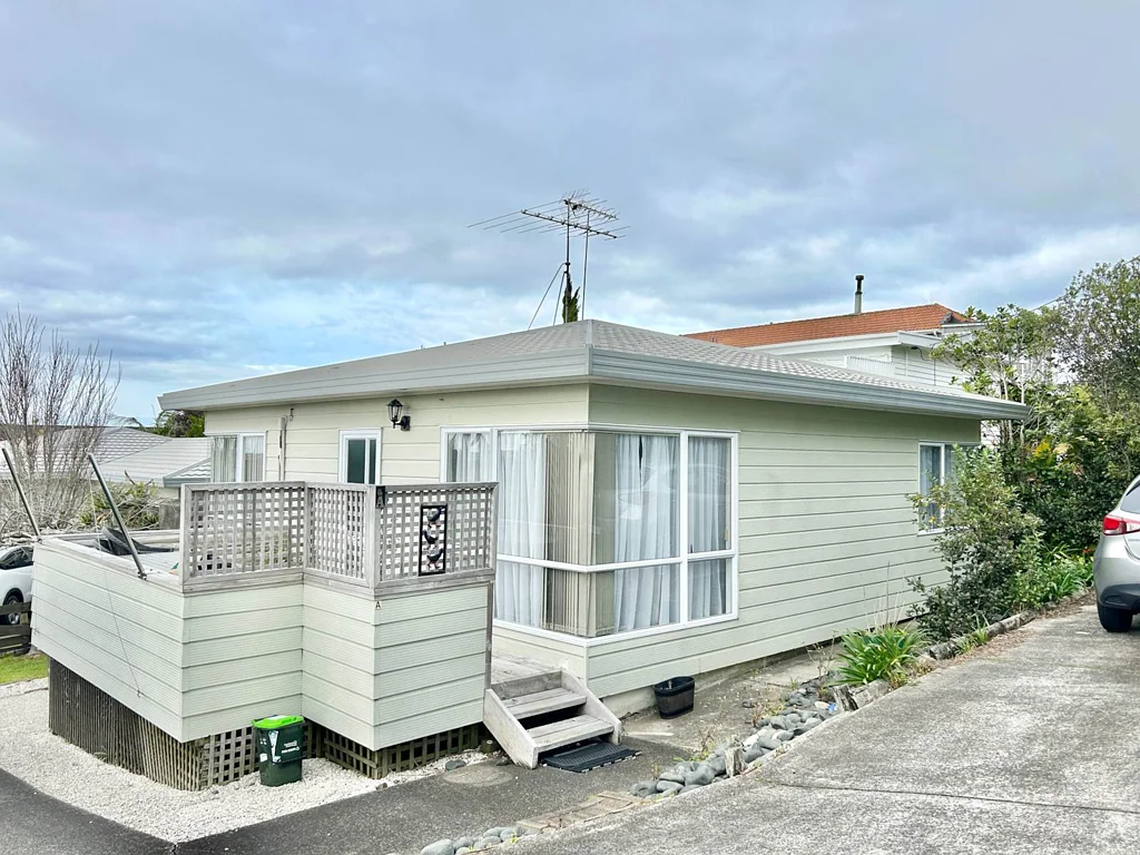 Charming 2 Bedroom in Army Bay