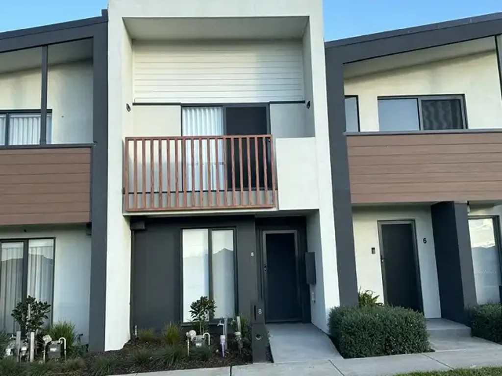 Contemporary 2-Bedroom Townhouse in Wollert