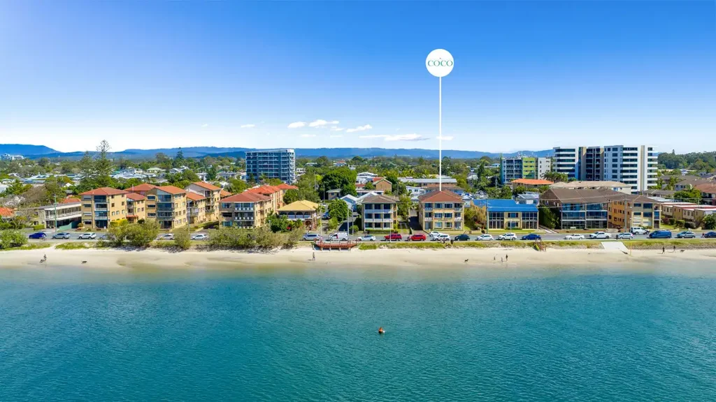Labrador 2ਬੈੱਡਰੂਮ Elevated Broadwater Living in an Unbeatable Waterfront Position