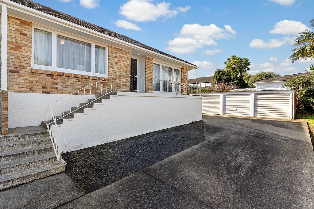 Onehunga 2房  BRICK & TILE BEAUTY - 100M TO CORNWALL PARK!