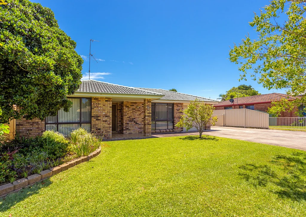 63 Waterman Street, Old Bar, NSW 2430