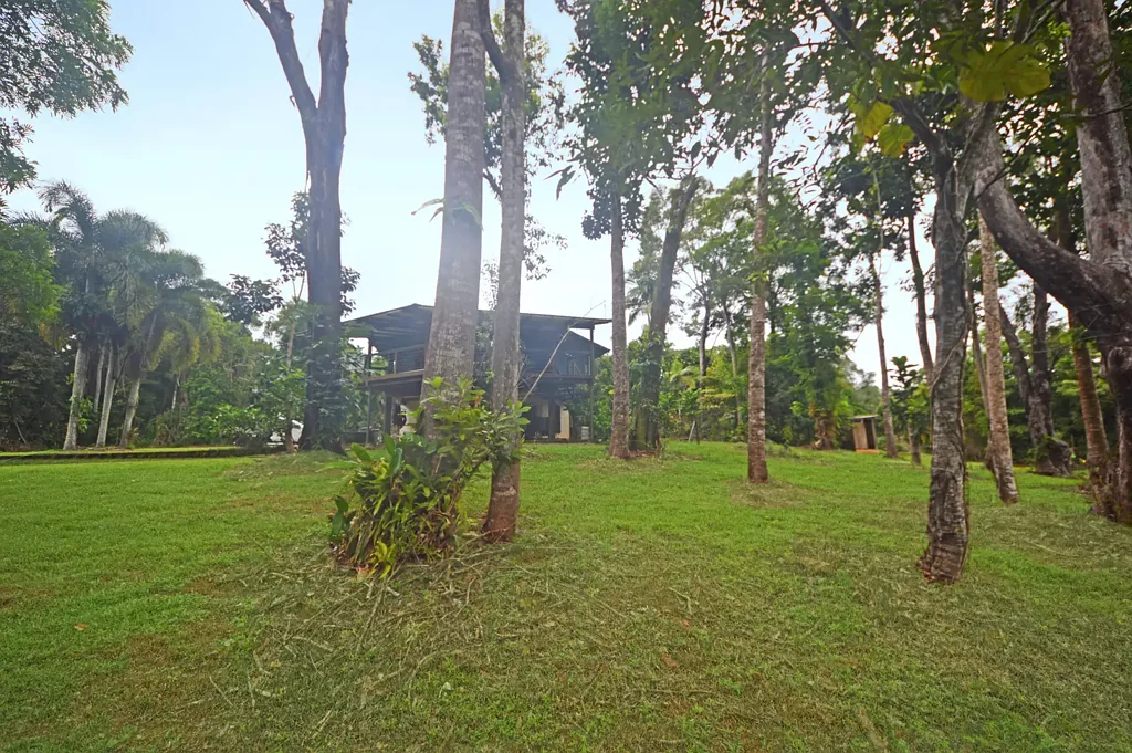 9 Kode Road, Carmoo, QLD 4852